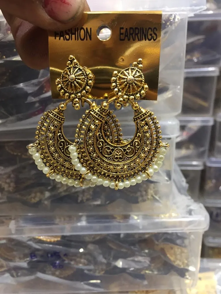 Sri Kanishka Fancy